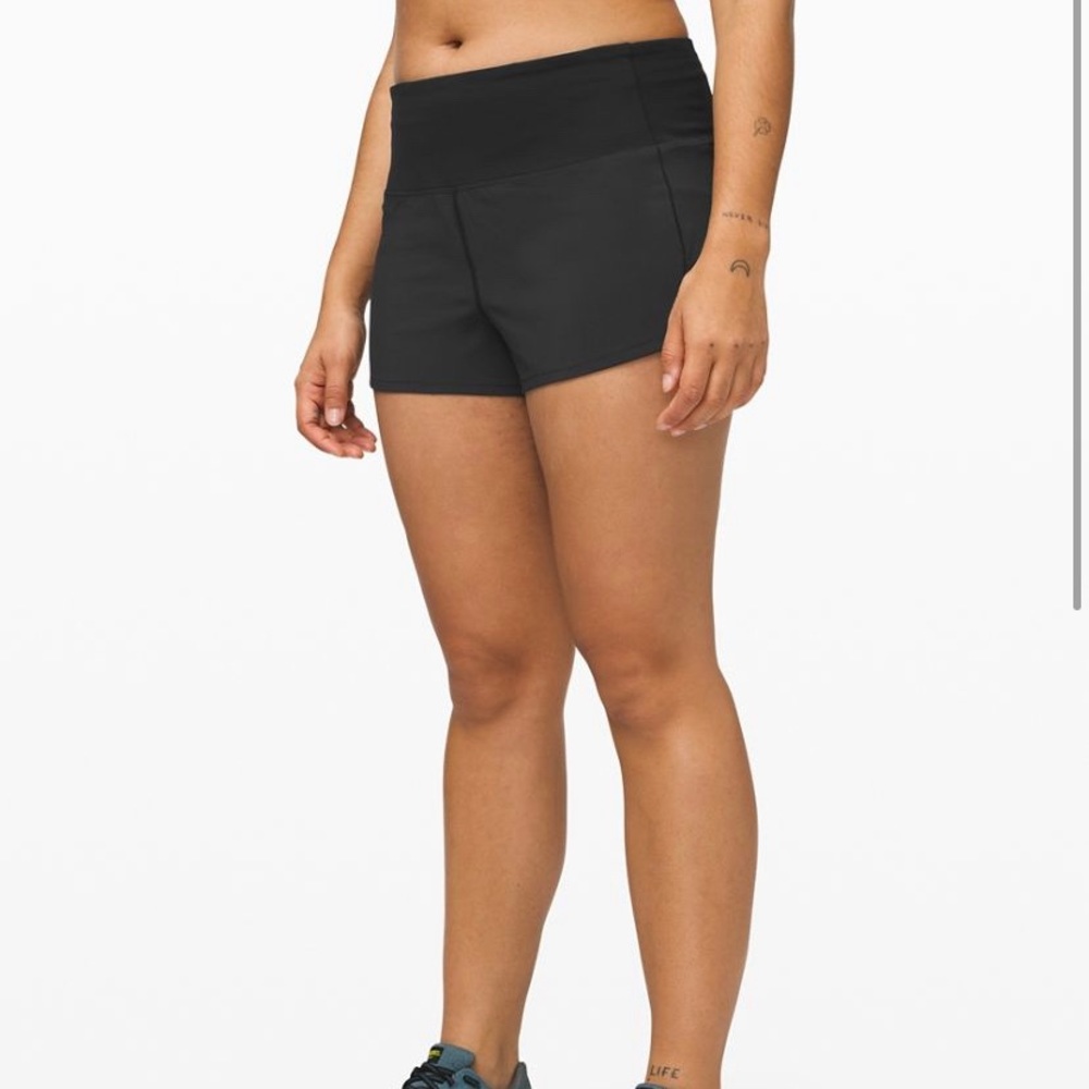 Lululemon speed up shorts 2.5 high rise